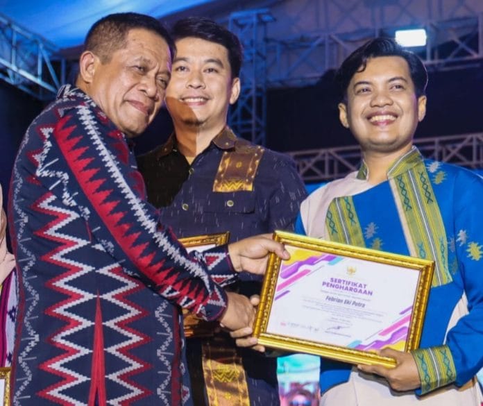 Rian, Pemuda Buton Tengah Masuk 20 Tokoh Penggerak Ekonomi Kreatif Sulawesi Tenggara