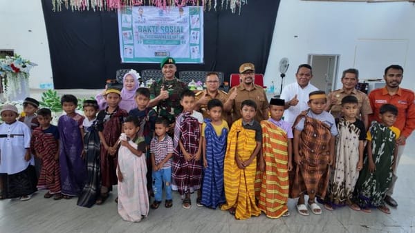 Ratusan Anak Buton Tengah Ikut Khitanan Massal dan Pemeriksaan Kesehatan Gratis